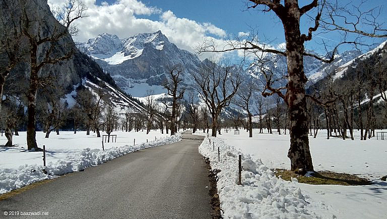 Mehr über den Artikel erfahren <span class="dashicons dashicons-lock" style="color:#E94762;"></span>Großer Ahornboden bereits mit Rennrad erreichbar