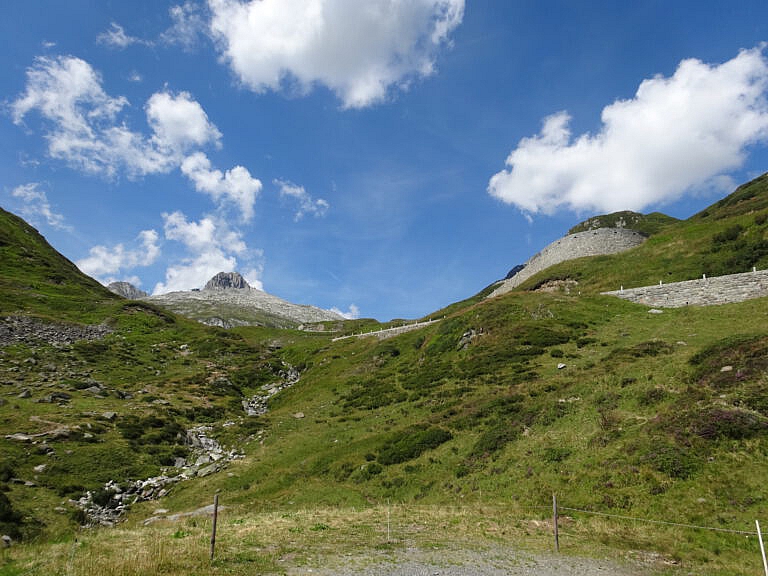 Mehr über den Artikel erfahren <span class="dashicons dashicons-lock" style="color:#D2E4F2;"></span> Rain anteriur